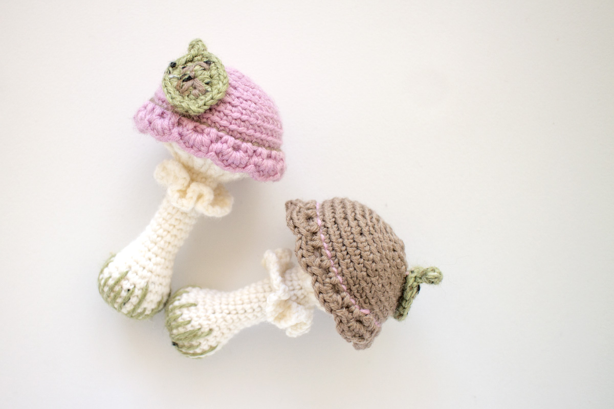 Amigurumi pattern - crochet mushroom rattle for babies