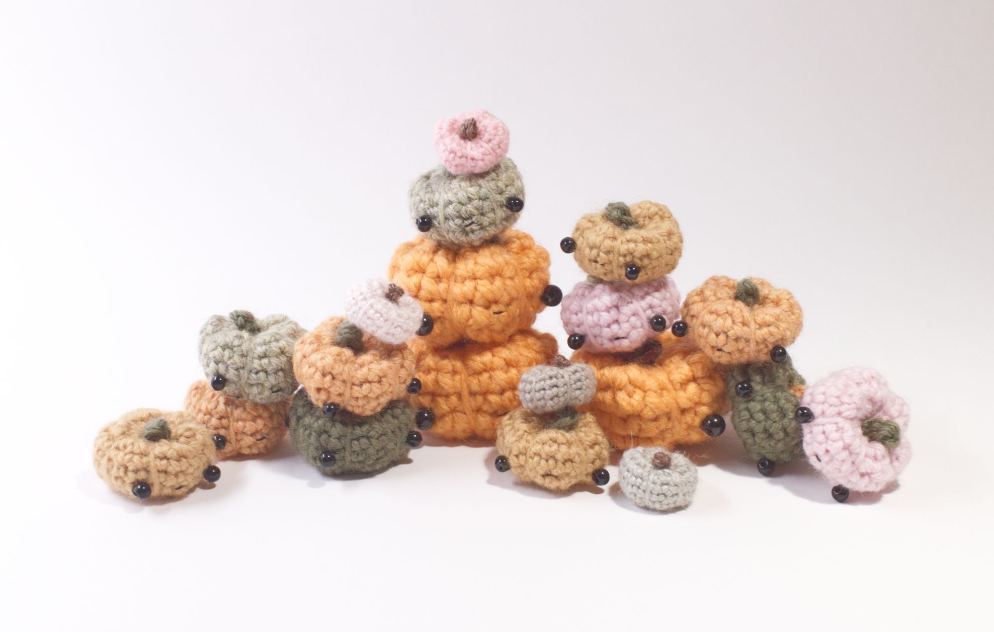 Premier Parfait Chunky Hearts Free Amigurumi Crochet Pattern -  OkieGirlBling'n'Things