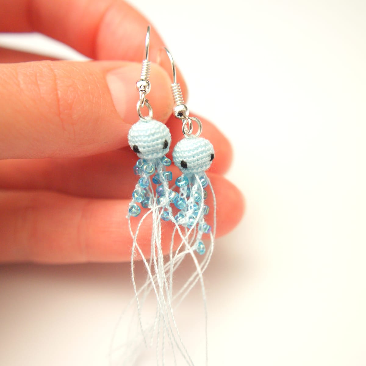 Micro Crochet Jellyfish Earrings Pattern