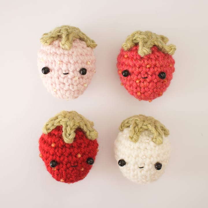 Mini Amigurumi Strawberry - Free Crochet Pattern